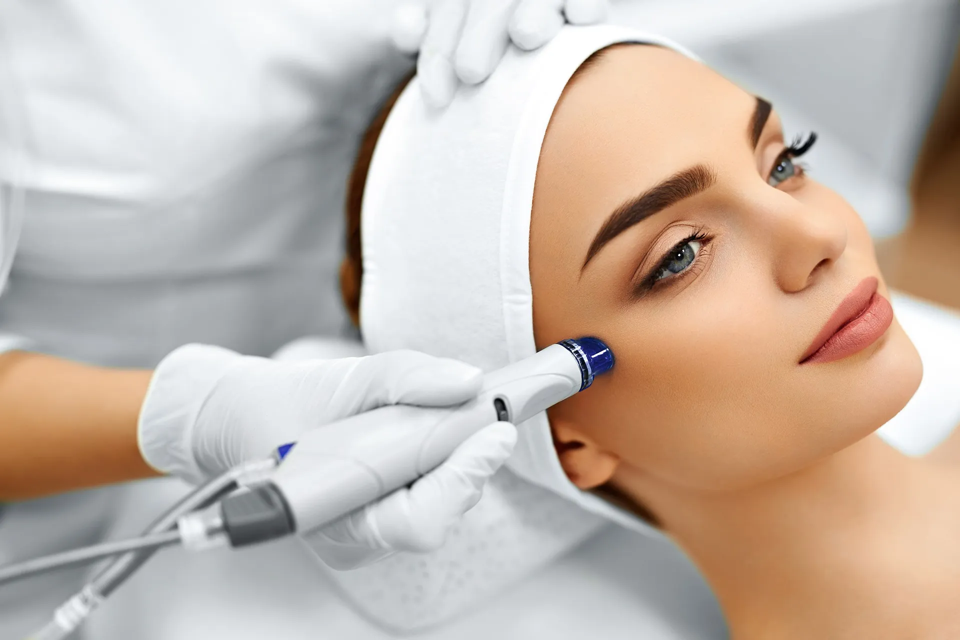 What is a HydraFacial Treatment, and How Does it Work